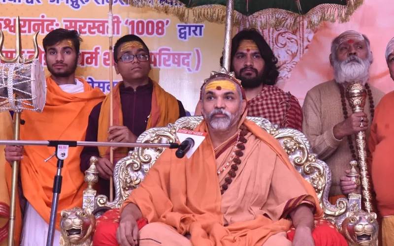 شنکراچاریہ کا بیان: کچھ لوگ سناتن دھرم کو ختم کرنے آئے ہیں، عوام ہوشیار رہی