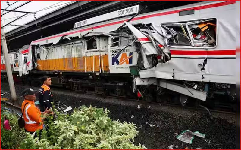 انڈونیشیا کے بیکاسی میں المناک ٹرین حادثہ، اب تک 14 افراد کی موت