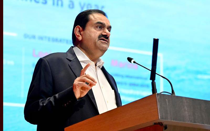 امریکی حکومت اڈانی کے خلاف مقدمہ واپس لے گی: ٹرمپ انتظامیہ کے پیچھے ہٹنے کی وجوہات کیا ہیں؟