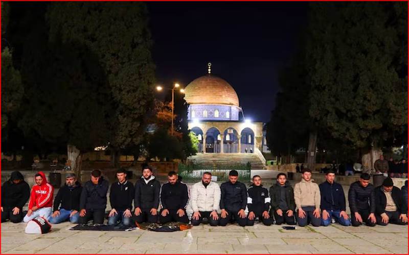 مسجد اقصیٰ :چالیس دن بعد ادا کی گئی   با جماعت نماز فجر