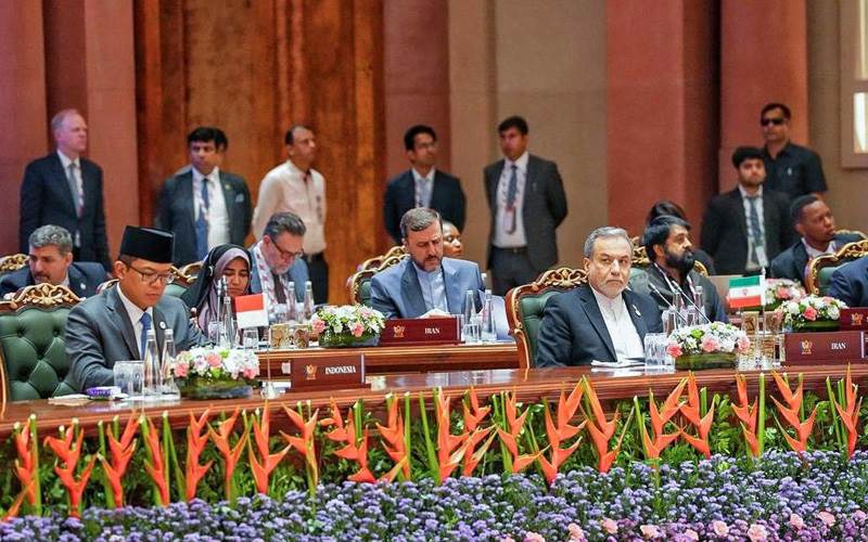 نئی دہلی: برکس اجلاس کے دوران ہنگامہ، ایران اور متحدہ عرب امارات کے نمائندے آمنے سامنے