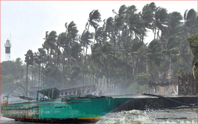 طوفان دِتواہ کے سبب تیز ہواؤں کے ساتھ شدید بارش کا الرٹ، جانیے کہاں کہاں ہوگا اثر؟