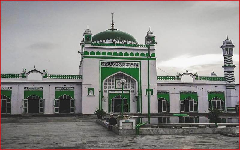 سنبھل جامع مسجد تنازع: اے ایس آئی کا بڑا انکشاف، کسی ڈھانچے کو توڑ کر تعمیر کرنے کا کوئی ثبوت نہیں 