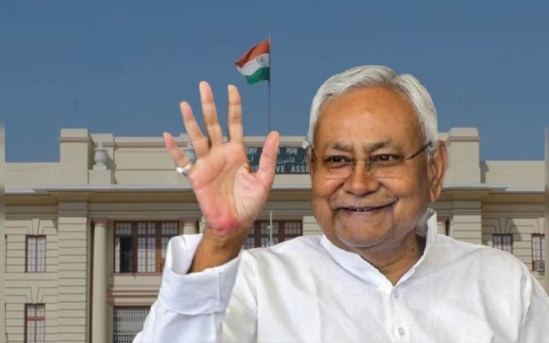 کیا نتیش کمارقانون ساز کونسل سے استعفیٰ دینے کے بعد بھی وزیر اعلیٰ بنے رہ سکتے ہیں؟