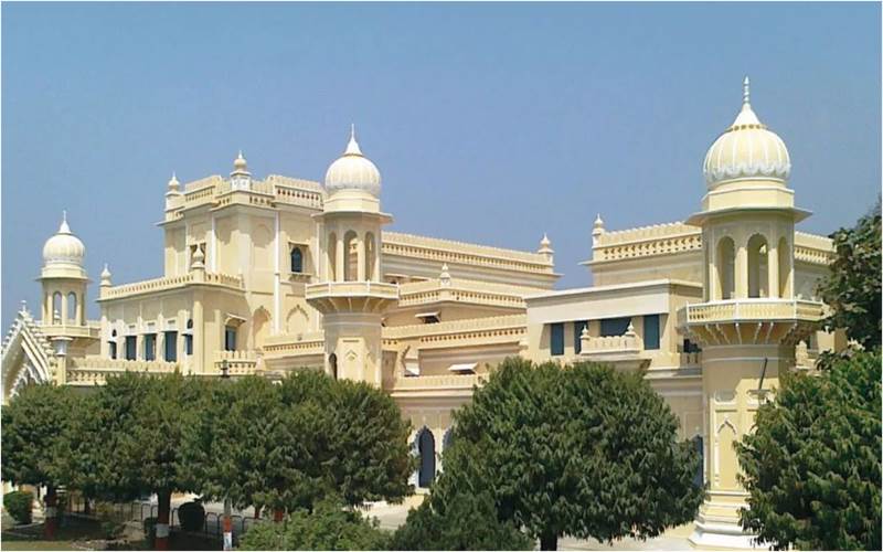 لکھنؤ :ندوہ کالج کے پرنسپل سمیت پانچ لوگوں کے خلاف ایف آئی آر درج،غیر ملکی شہری کو پناہ دینے کا الزام 