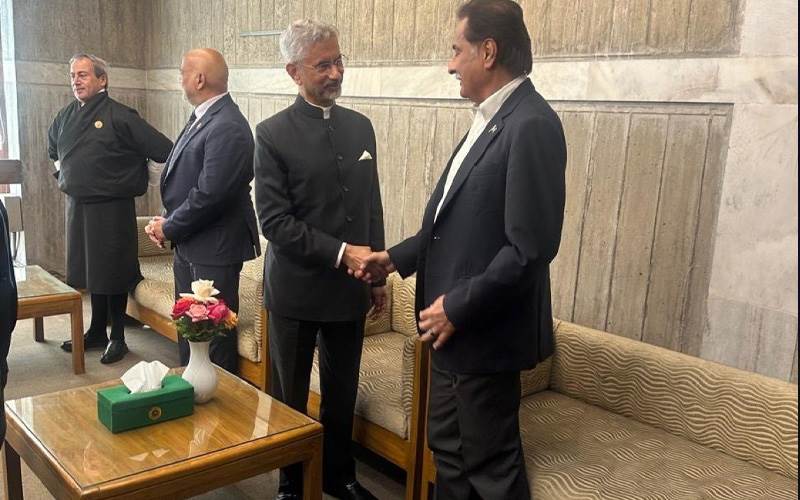  جے شنکر کی پاکستانی اسپیکر سے ملاقات پر ہنگامہ 