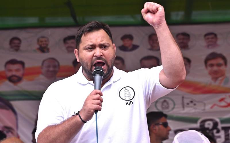 آر جے ڈی لیڈر تیجسوی یادو کا وزیر اعظم نریندر مودی کے بیان پر جوابی حملہ 