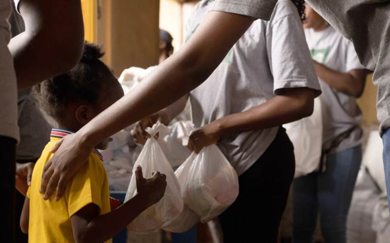 امریکی شٹ ڈاؤن دوسرے مہینے میں داخل، سرکاری نظام مفلوج، لاکھوں سرکاری ملازمین تنخواہوں سے محروم