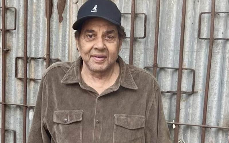 معروف اداکار دھرمیندر کی طبیعت پھر بگڑ گئی، گھر کے باہر پہنچی ایمبولینس 