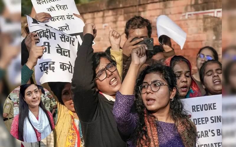 اناؤ گینگ ریپ کیس میں سپریم کورٹ کی سماعت سے قبل عدالت کے باہر احتجاج 