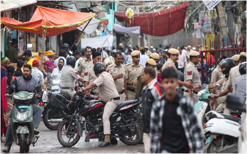 اتم نگر: ہندو تنظیموں کی دھمکیوں اور تناؤ کے باوجود امن اور سادگی سے منائی گئی عید 