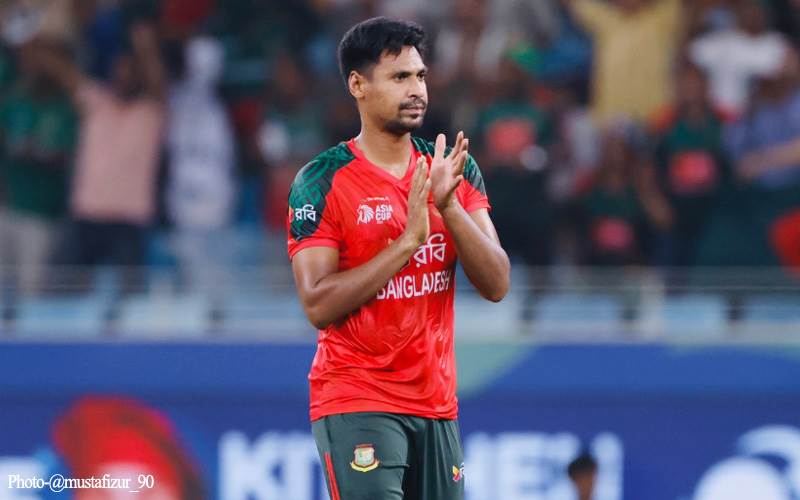 آئی پی ایل 2026 سے ڈراپ ہونے کے بعد مستفیض الرحمان نے پی ایس ایل میں شمولیت اختیار کر لی