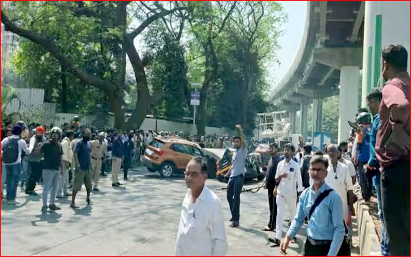  ممبئی میں میٹرو پلر  کا حصہ آٹو پر گرنے سے ایک شخص کی موت،کئی زخمی